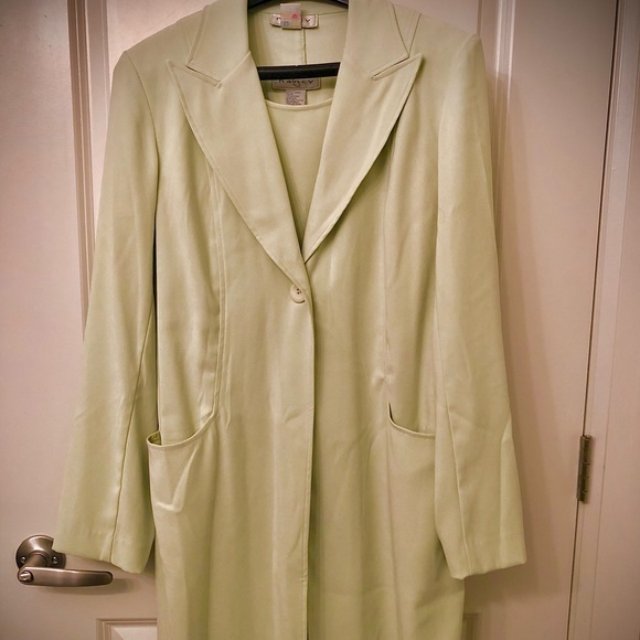 Soft Key Lime Coloured long sleeved jacket and sleeveless dress combo - Picture 1 of 7